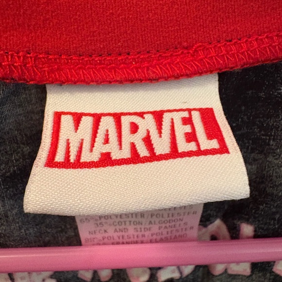 Marvel Superhero Scrub Top 2XL Black Red V-Neck Nurse Comic Graphic. EUC. - Picture 5 of 9